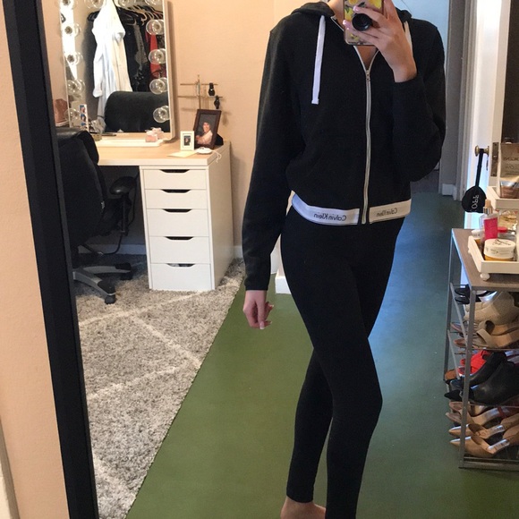 Calvin Klein zip-up Hoodie - Picture 6 of 6